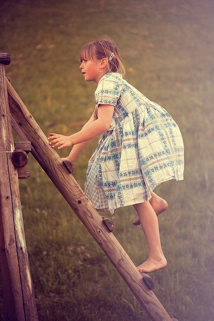 Essential Safety Precautions When Using a Ladder