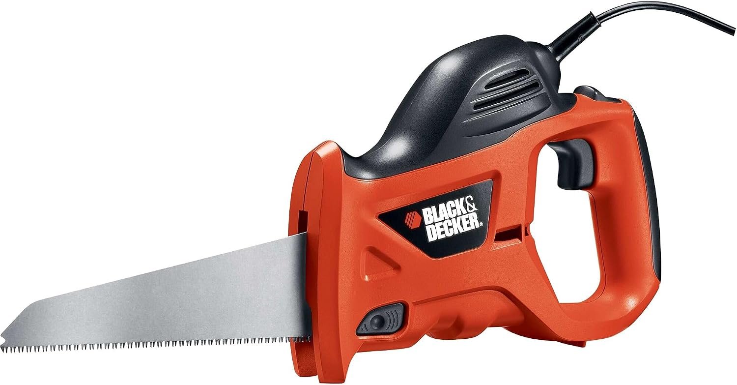 BLACK+DECKER 3.4-Amp Electric Hand Saw with Storage Bag for Easy Cutti